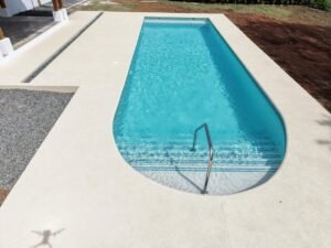 piscina-casa-55-roy-01
